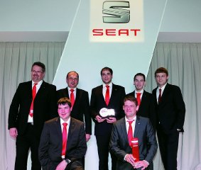 seat_top_service_people_2013