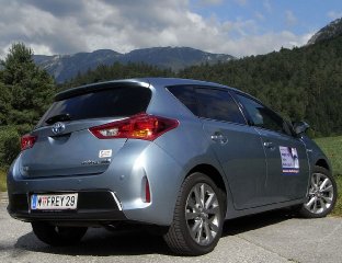 toyota_auris_hybrid