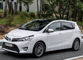 toyota_verso