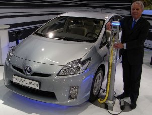 toyota_prius_plug-in_frey